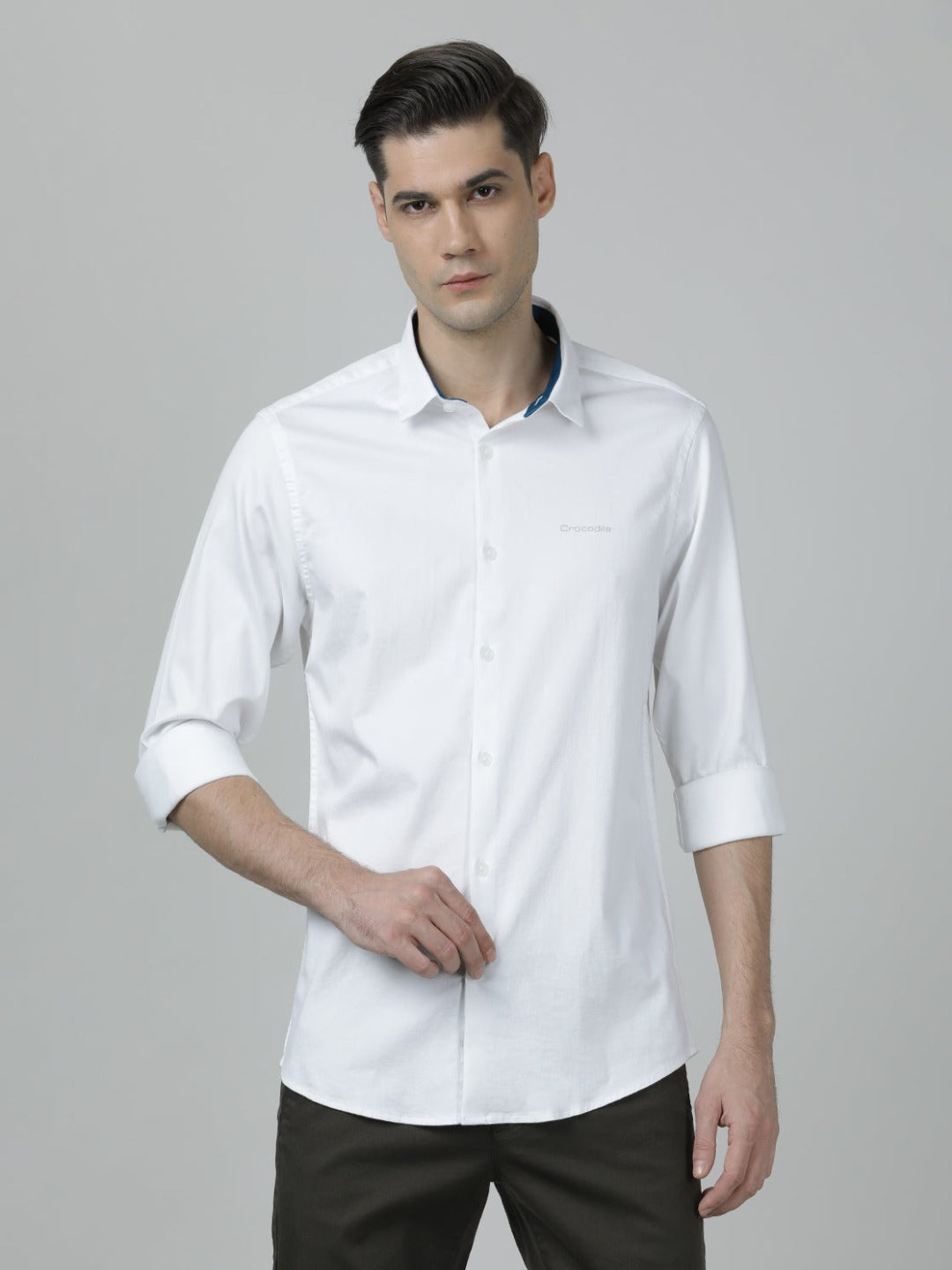 Casual Solid White Full Sleeve Slim Fit Shirt with Collar