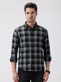Men's Pure Cotton Diamond Dobby Green Checks Shirt For A Refined Casual Look