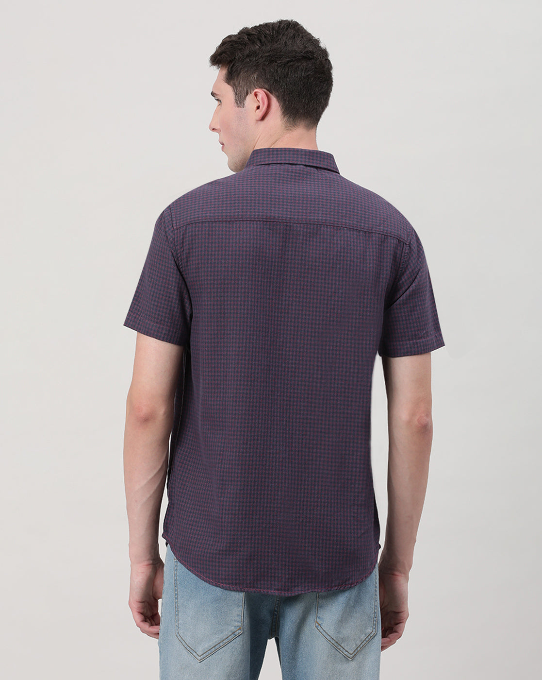 Casual Wine Half Sleeve Comfort Fit Check Shirt with Collar for Men