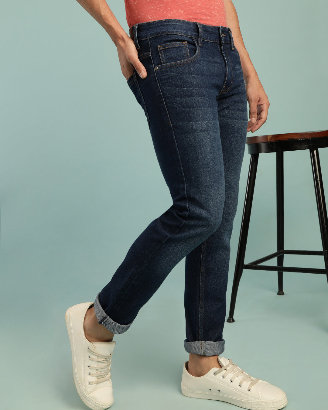 5 POCKET JEANS IN CLASSIC BLUE COLOUR