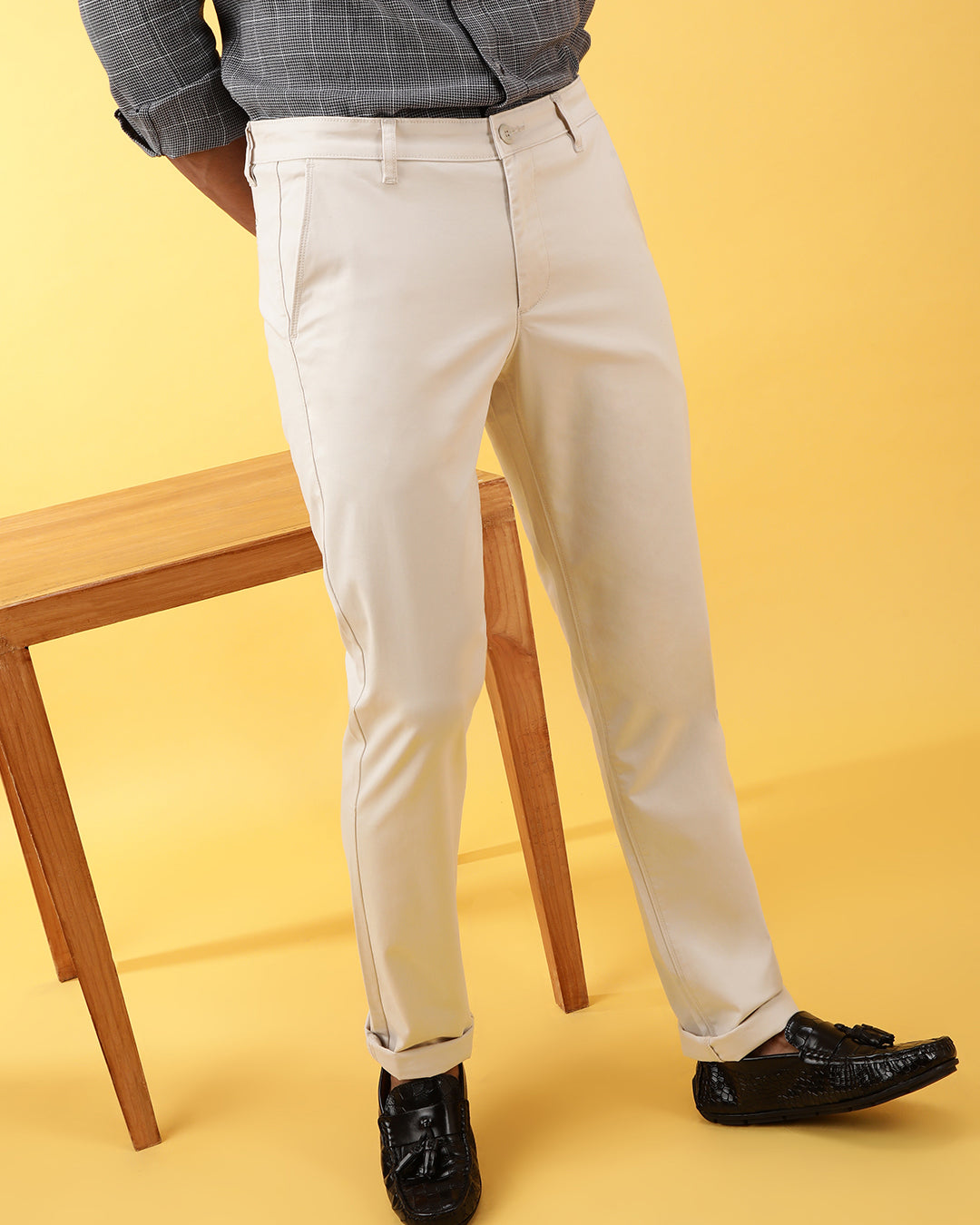 CLASSIC STRETCH LIGHT BEIGE CHINO WITH PEACHED FABRIC