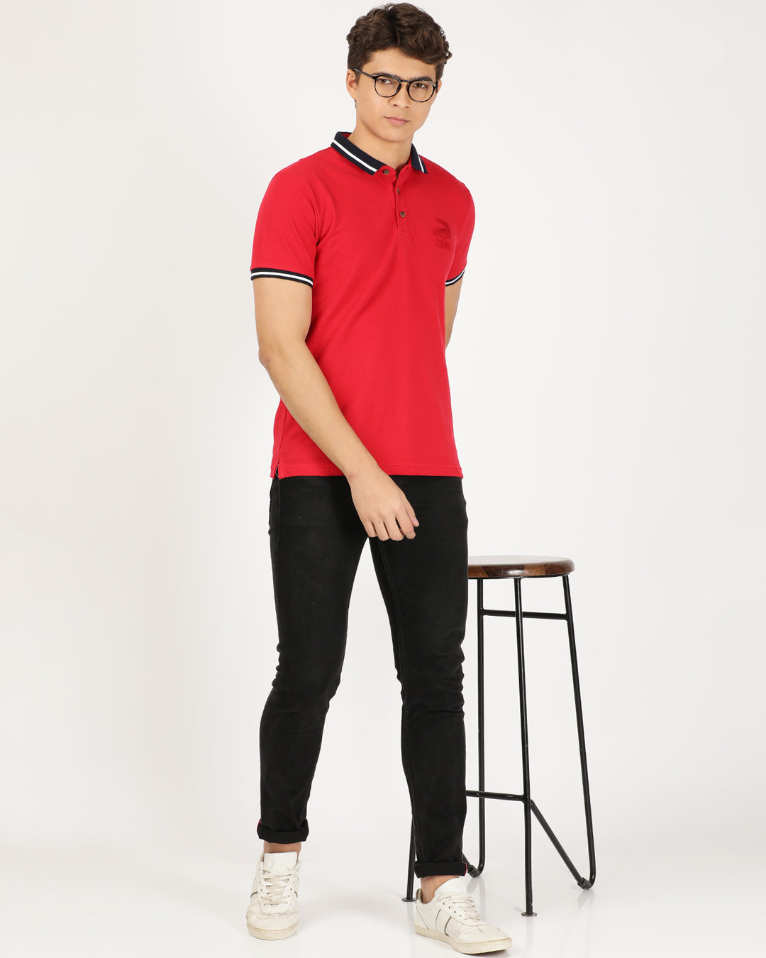 Crocodile Red Solid T-Shirt