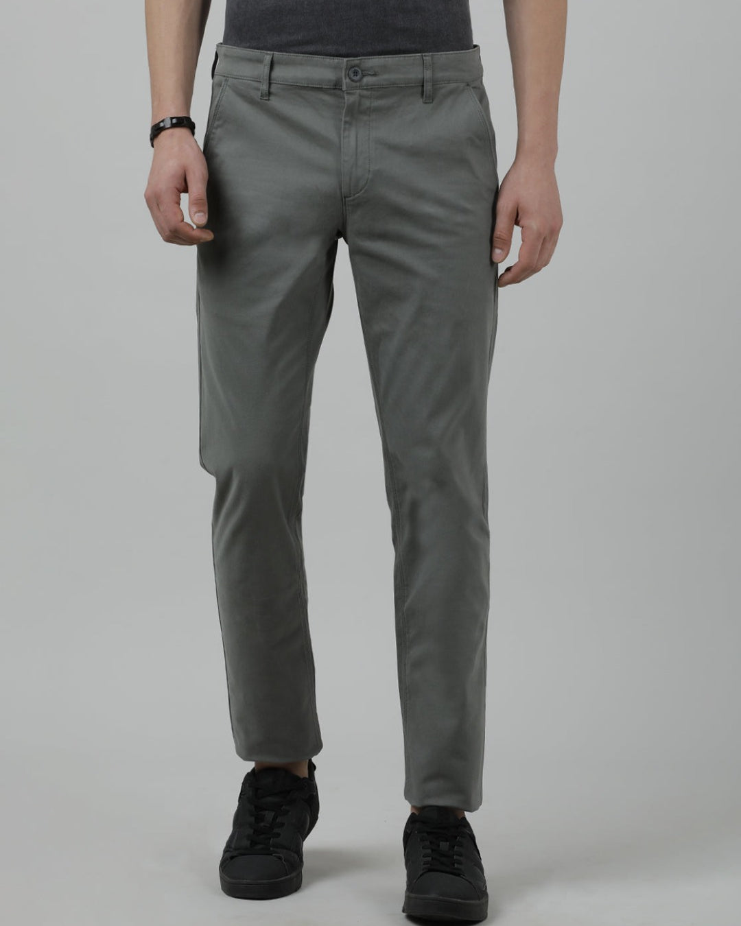 Casual Slim Fit Solid Military Green Trousers for Men