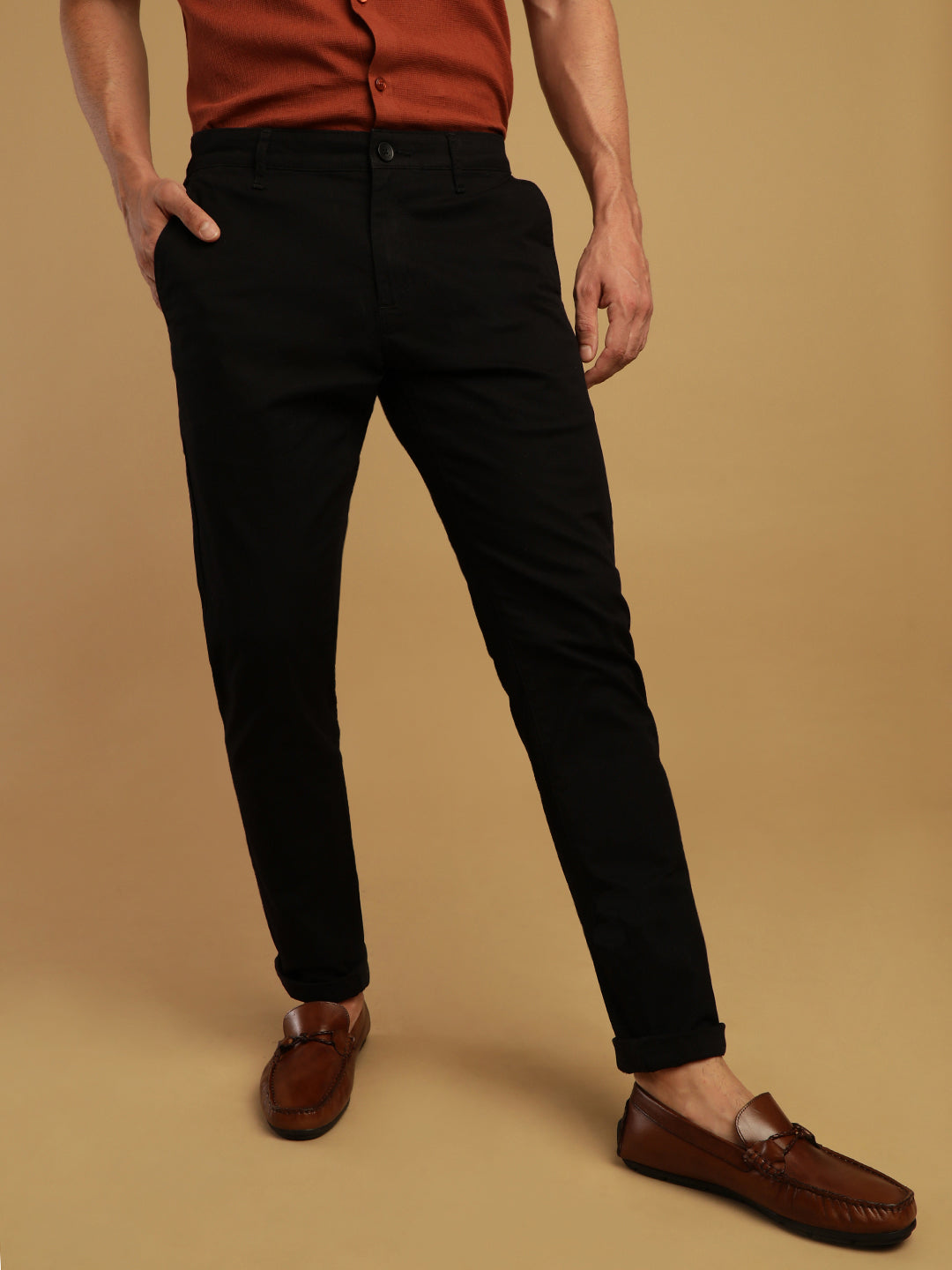 TEXTURED TROUSER IN TRIM FIT