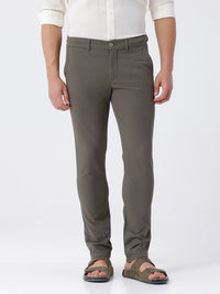 Men's Slim Fit Soft-Touch Textured Chinos With Stretch Comfort