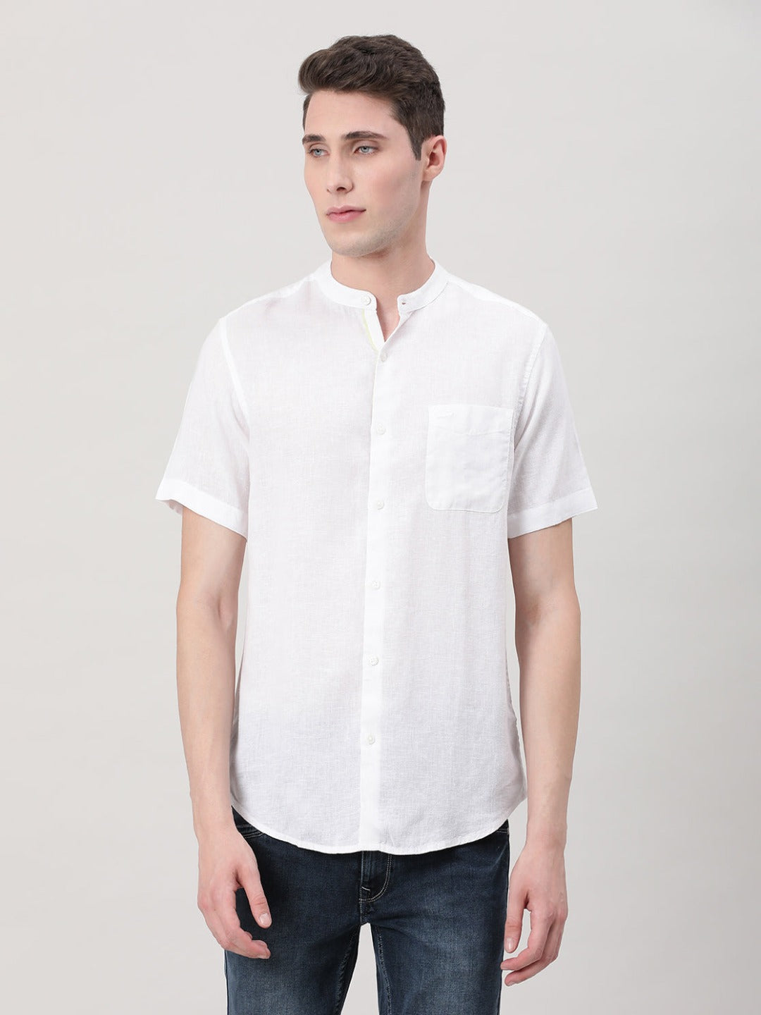 Casual White Half Sleeve Comfort Fit Solid Shirt with Collar for Men