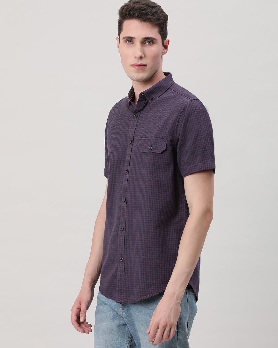 Casual Wine Half Sleeve Comfort Fit Check Shirt with Collar for Men