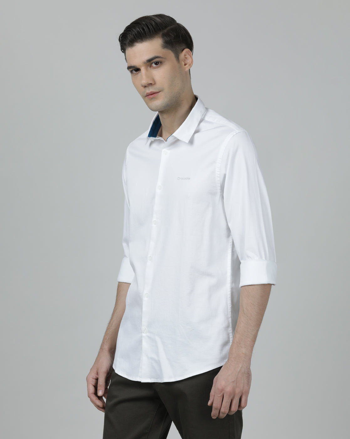 Casual Solid White Full Sleeve Slim Fit Shirt with Collar