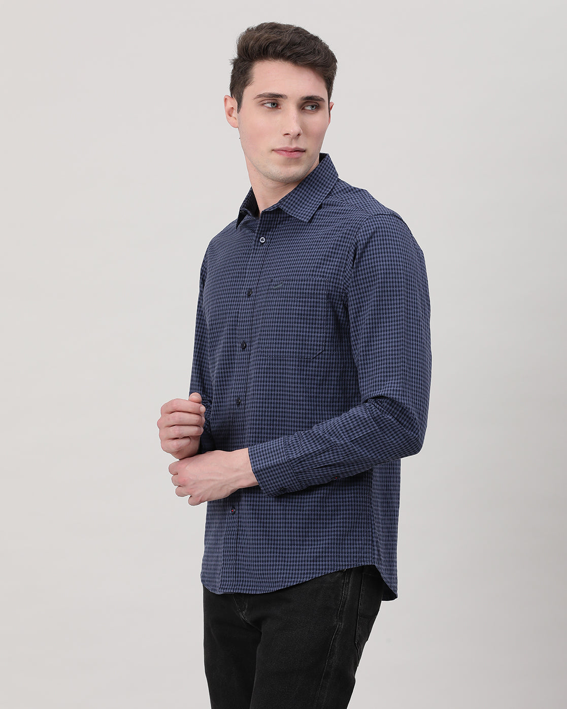 Casual Navy Full Sleeve Comfort Fit Checks Shirt with Collar for Men