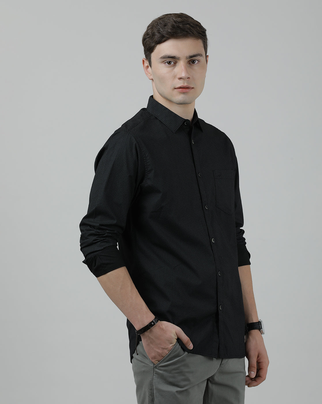 Casual Black Full Sleeve Comfort Fit Solid Shirt with Collar for Men