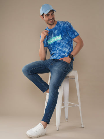 Tie Dye T-Shirt With Chest Print In Sky Blue