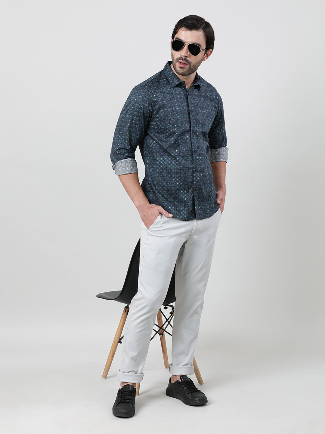 Crocodile Men's Light Blue Slim Shirts