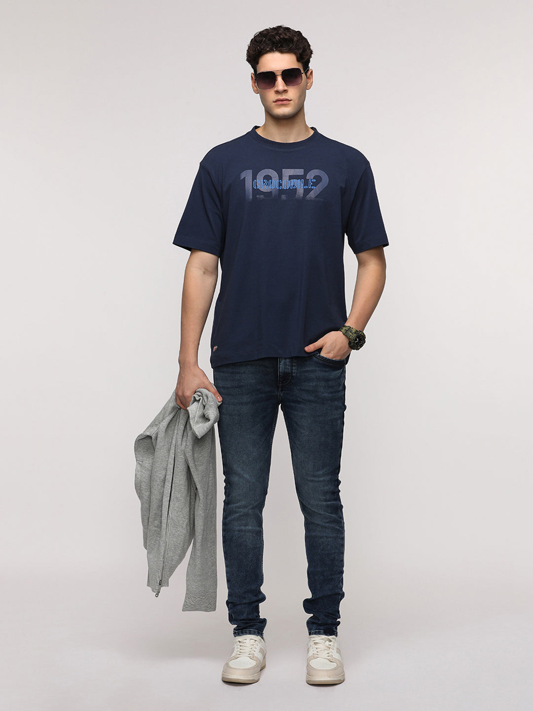 Buy Oversize Chest Graphic T-Shirt in Navy – Crocodile