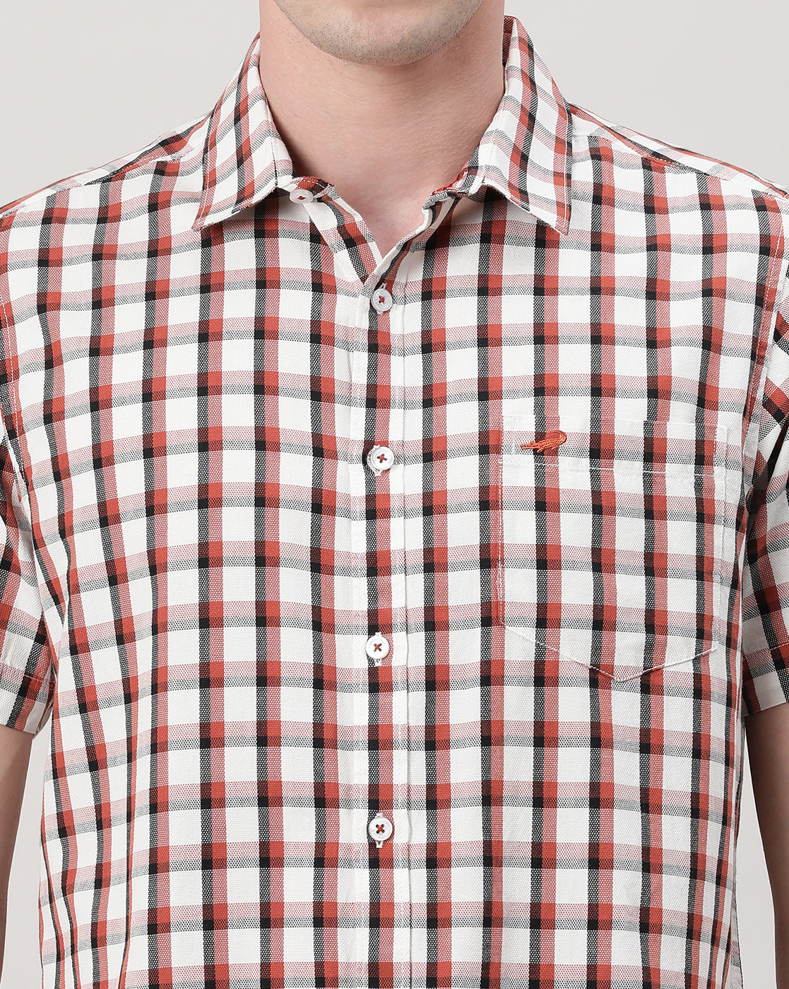 Casual Red Half Sleeve Comfort Fit Checks Shirt with Collar for Men