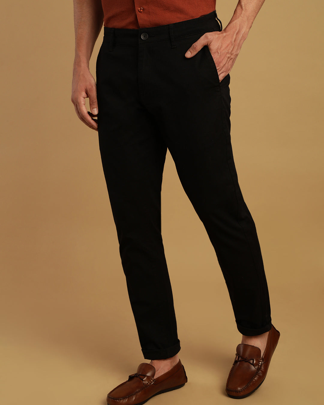 TEXTURED TROUSER IN TRIM FIT