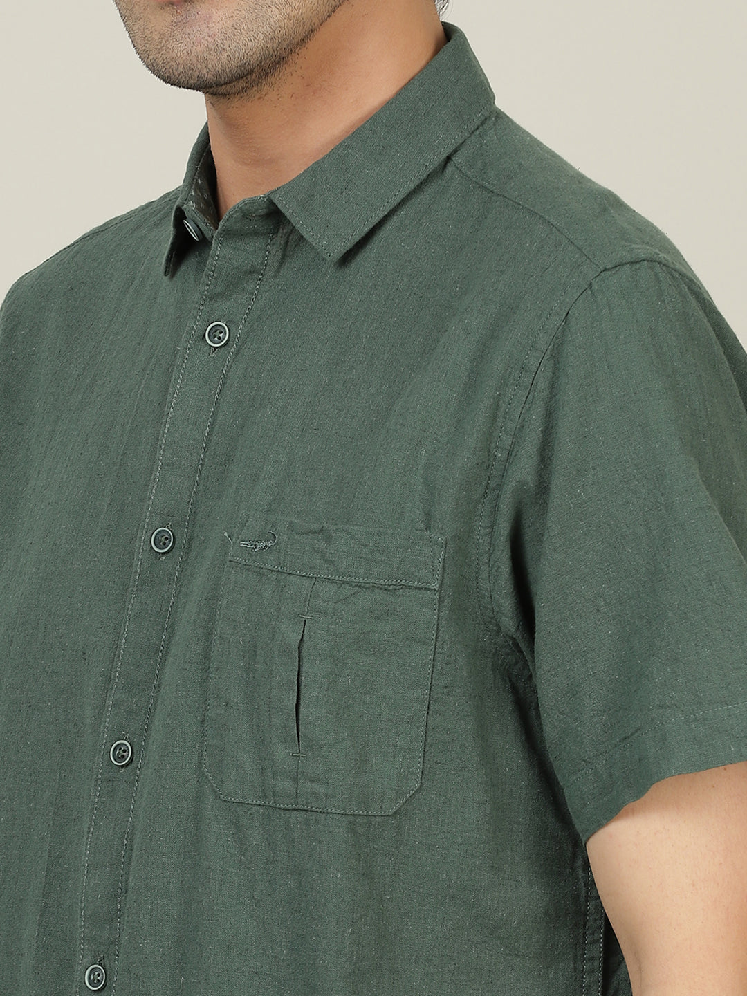 Crocodile Men Solid Green Cotton Shirt