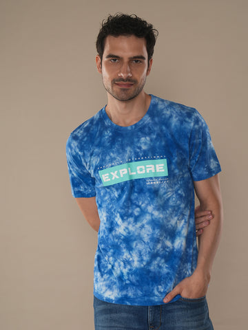Tie Dye T-Shirt With Chest Print In Sky Blue