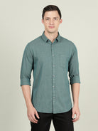 Crocodile Men Green Solid Casual Shirt