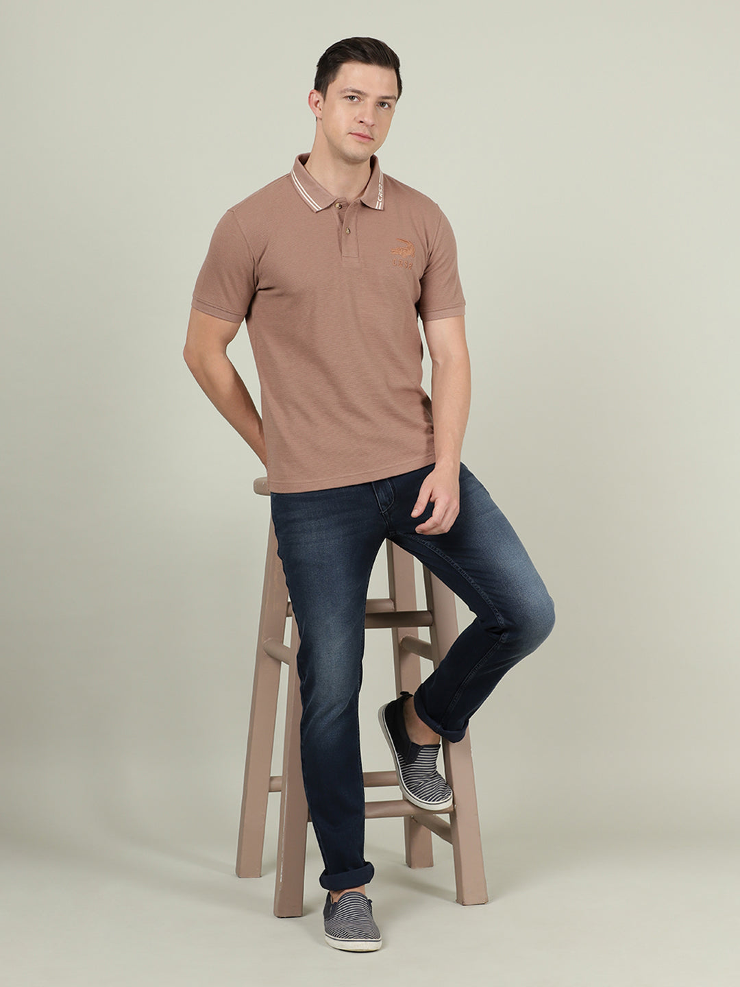 Crocodile Brown Men Solid Polo T-Shirt